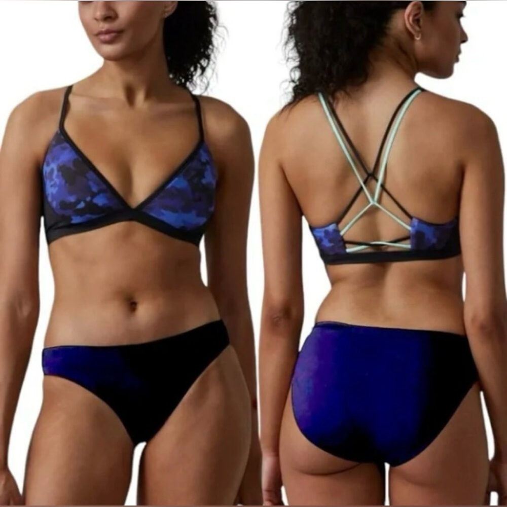 Athleta Freestyle Triangle Camo Bikini Top Cloud Blue Swim Active